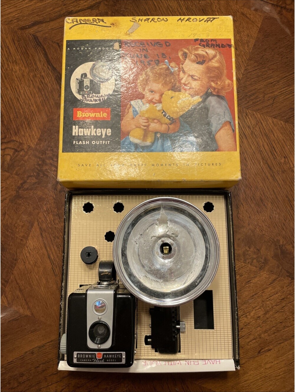 Vintage Kodak Brownie Hawkeye Outfit in Original Box Flash Model Camera No177 M